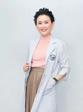 พญ. สมิฏภาฐ์ จงมหาภูดิฏฐ์ (หมอแนน)